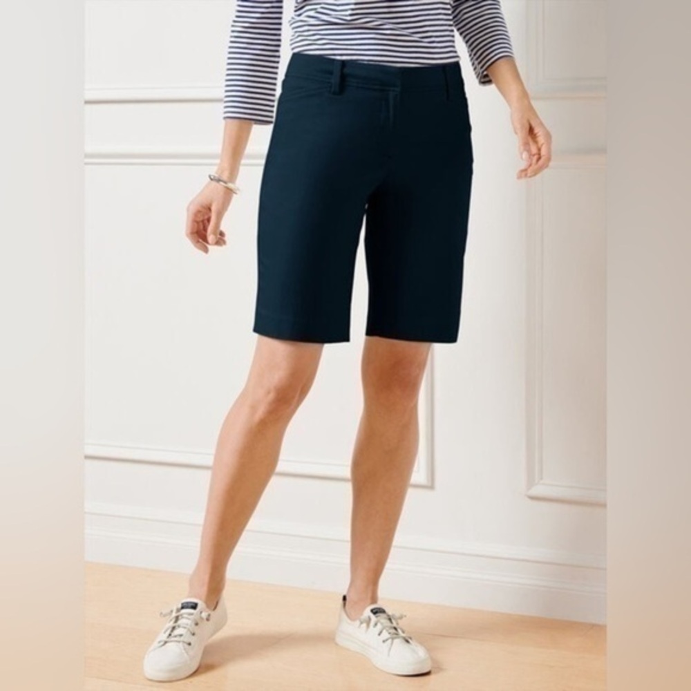 Talbots Womens The perfect 9 1/2 Bermuda shorts navy size 16P